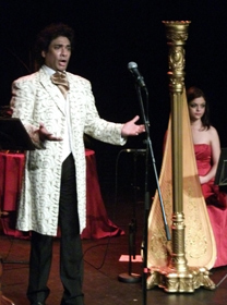 Opera singer at TT reception