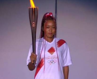 Naomi Osaka Olympic torch